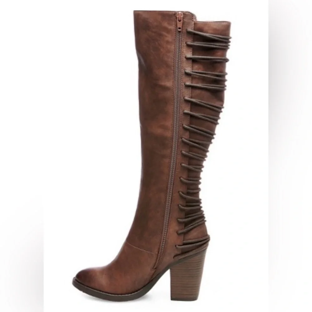 FINAL PRICE Y2K In Box Mossimo Supply Boots